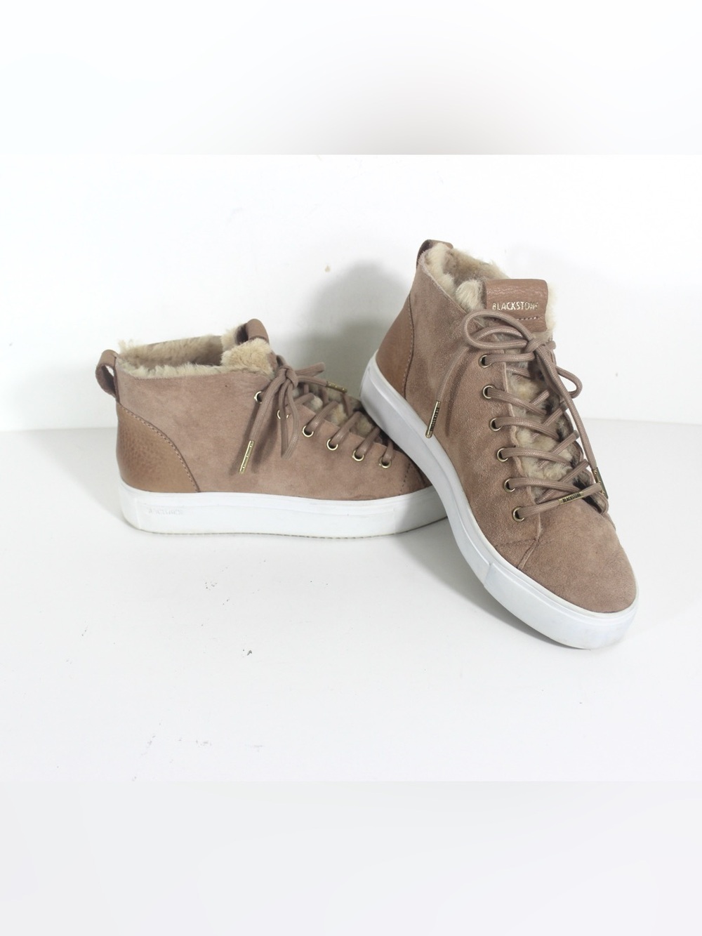 BLACKSTONE Nubuck Shearling Lined Ankle High Sneakers Lace Up Café Au Lait Boots